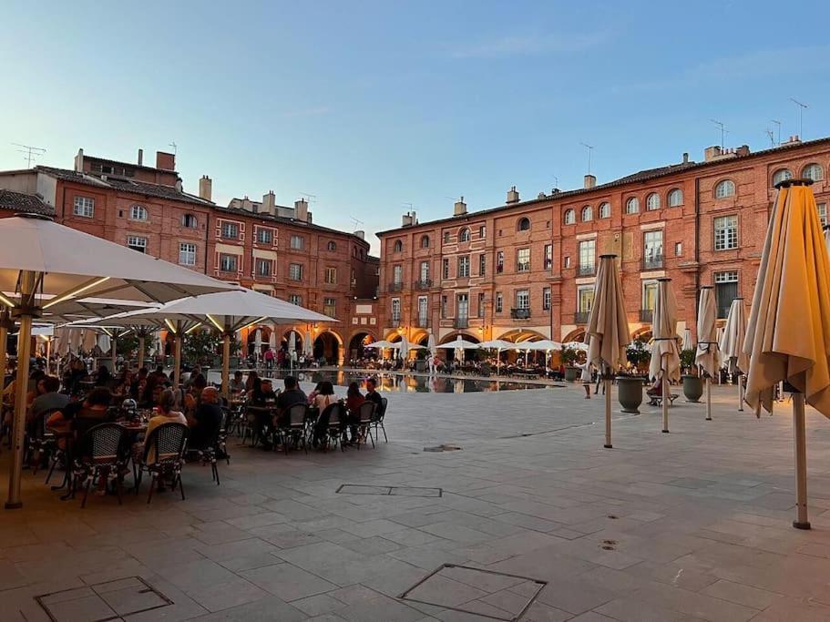 Le Theatre, Coeur De Ville Montauban Buitenkant foto